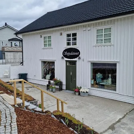 Appartement Loftsleilighet Midt I Sentrum Skjervoy